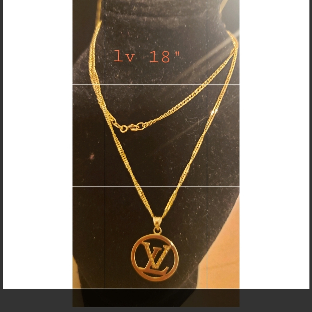 18K SAUDI GOLD NECKLACE.  REAL GOLD.